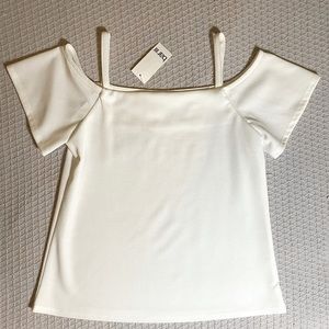 Blouse with straps & sleeves